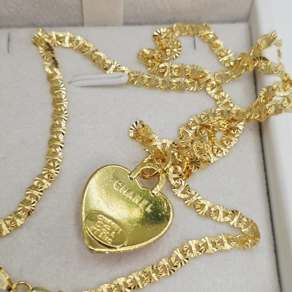 CHANEL Gold and Orange Heart Necklace - Picture 2 of 3